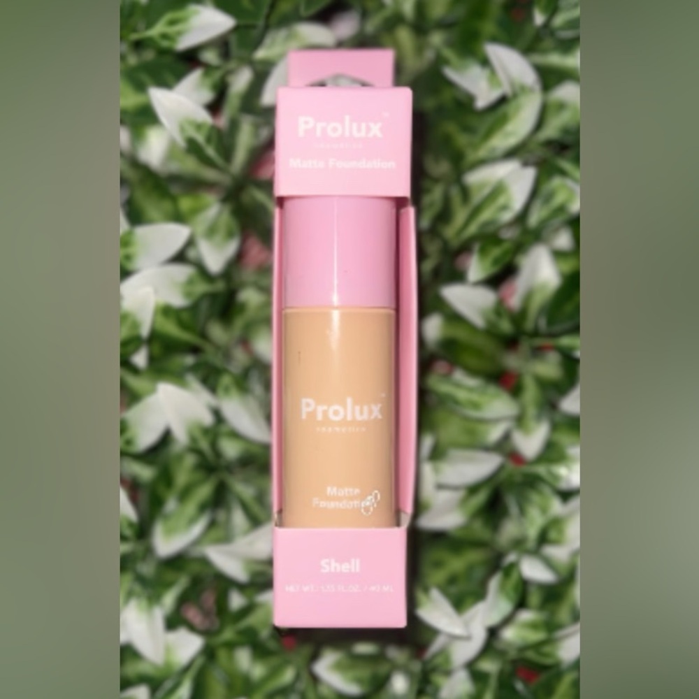 Prolux Matte Foundation in (Shell)🌷 - Picture 7 of 8